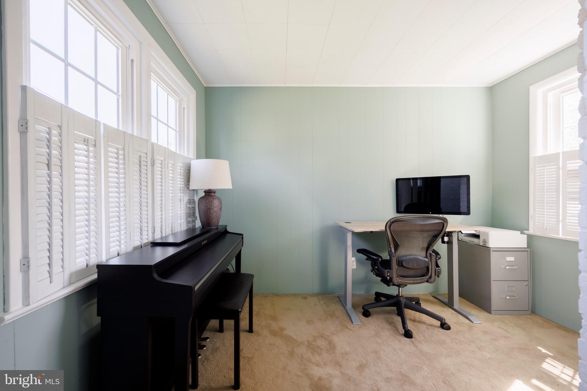 INDIAN SPRING HILLS - Residential