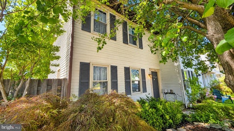 Townhouse For Sale - 5215 Daffodil Drive<br/> FREDERICKSBURG, VA 22407