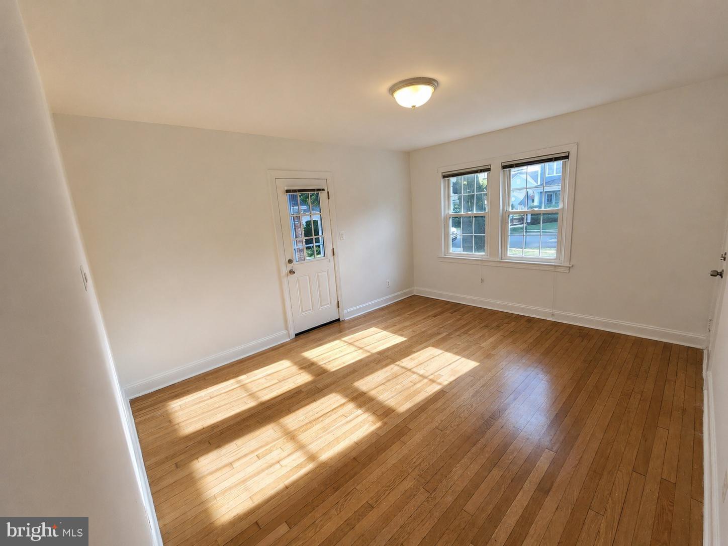 1227 N UTAH STREET 2