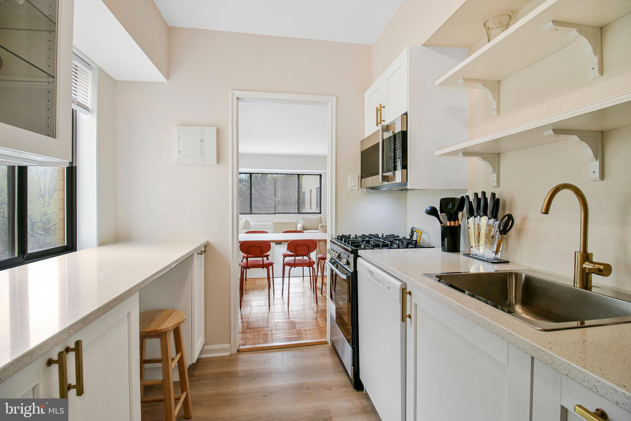 CLEVELAND PARK - Residential