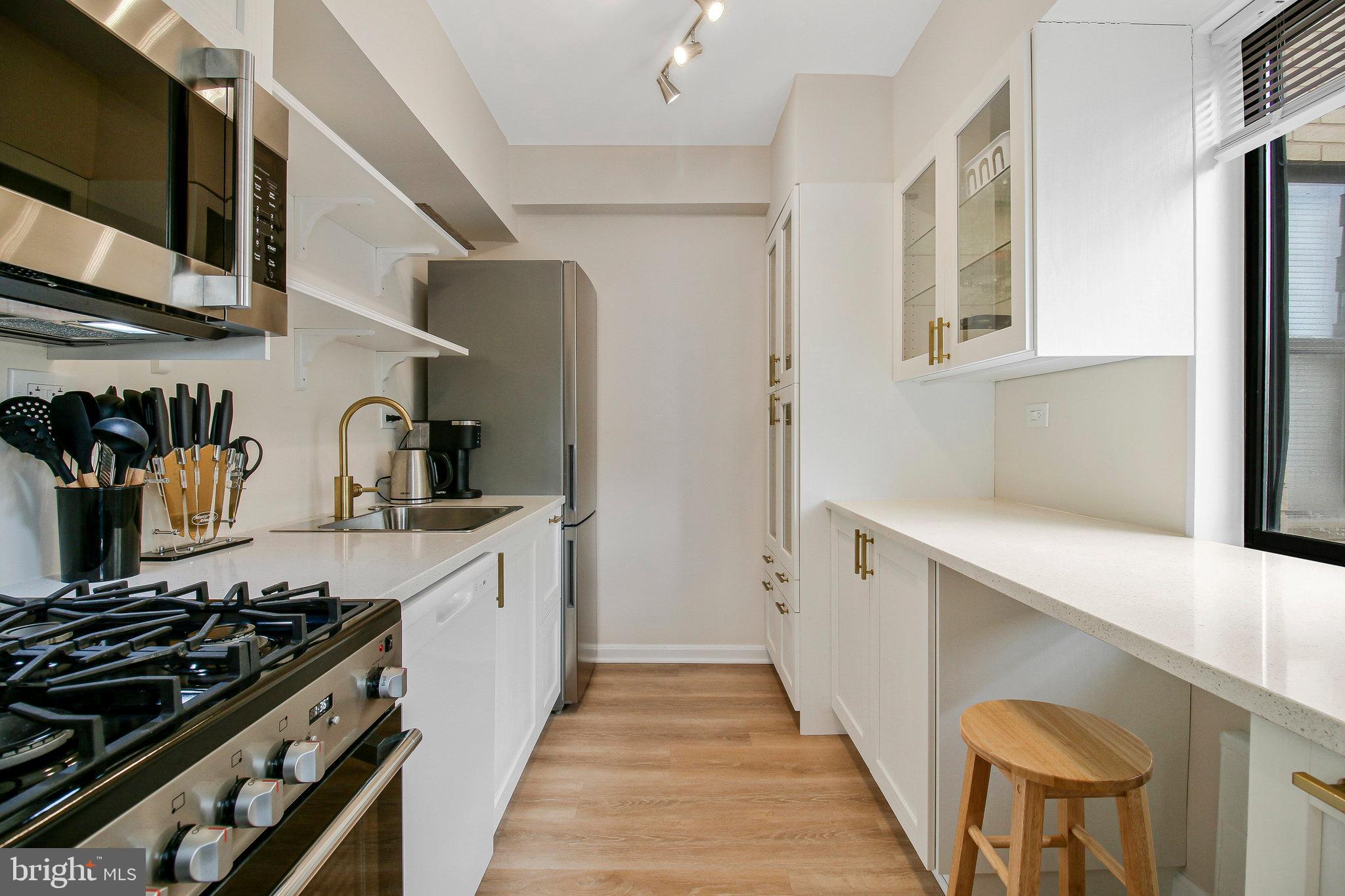 CLEVELAND PARK - Residential
