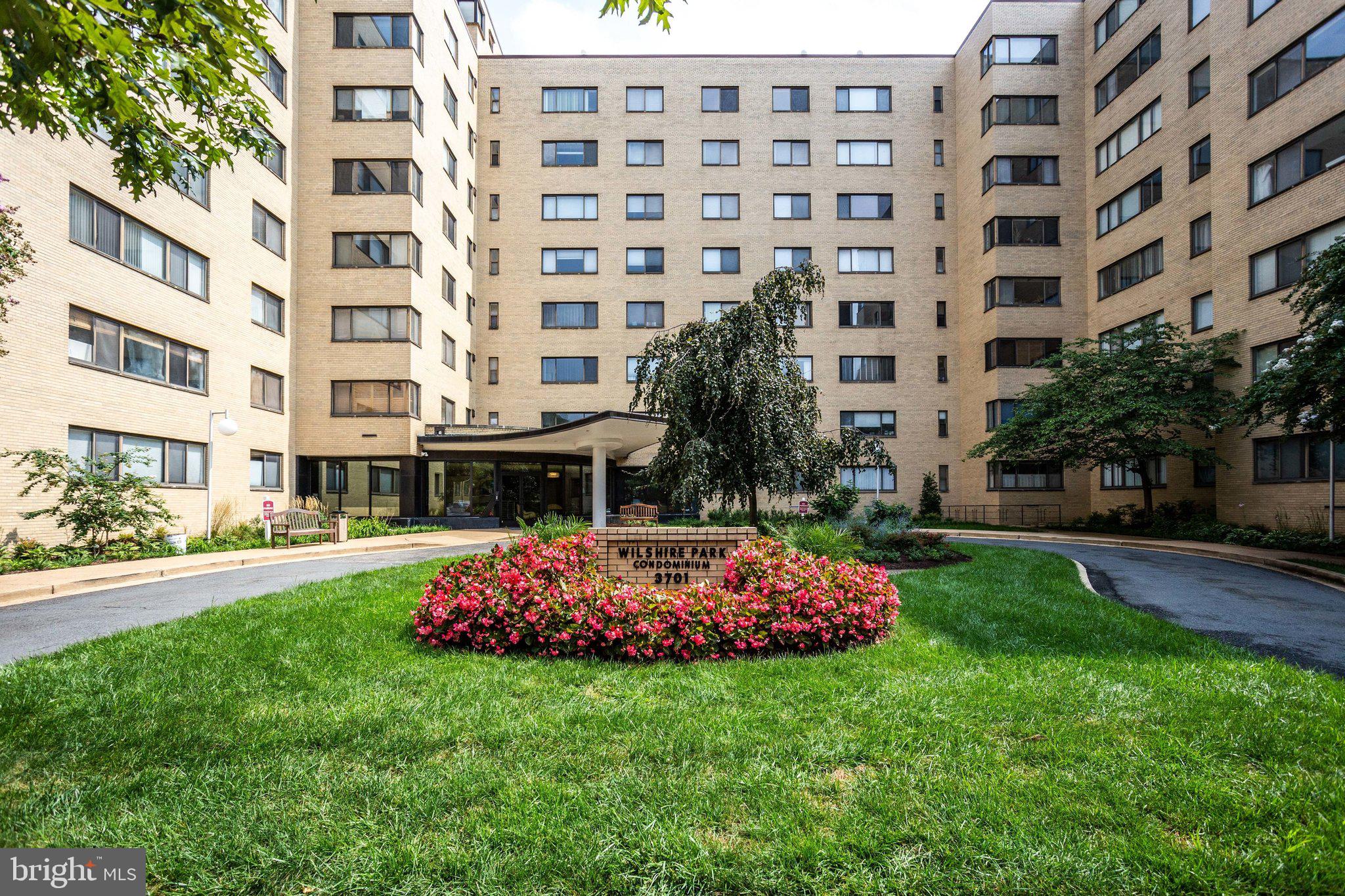 CLEVELAND PARK - Residential