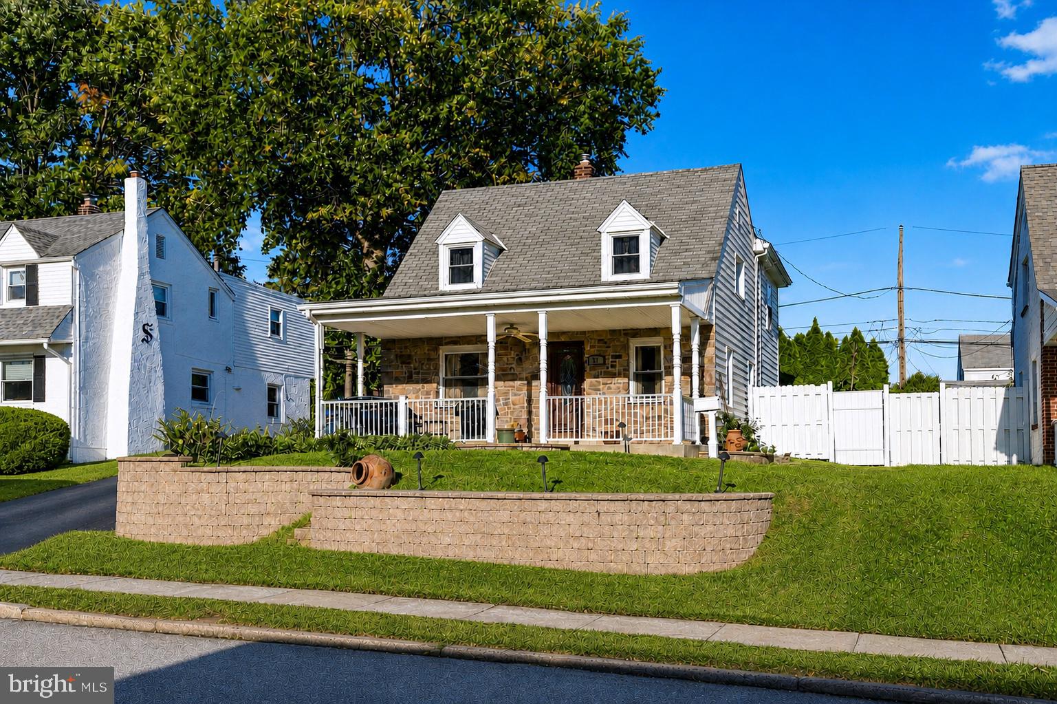 864 CRICKET ROAD