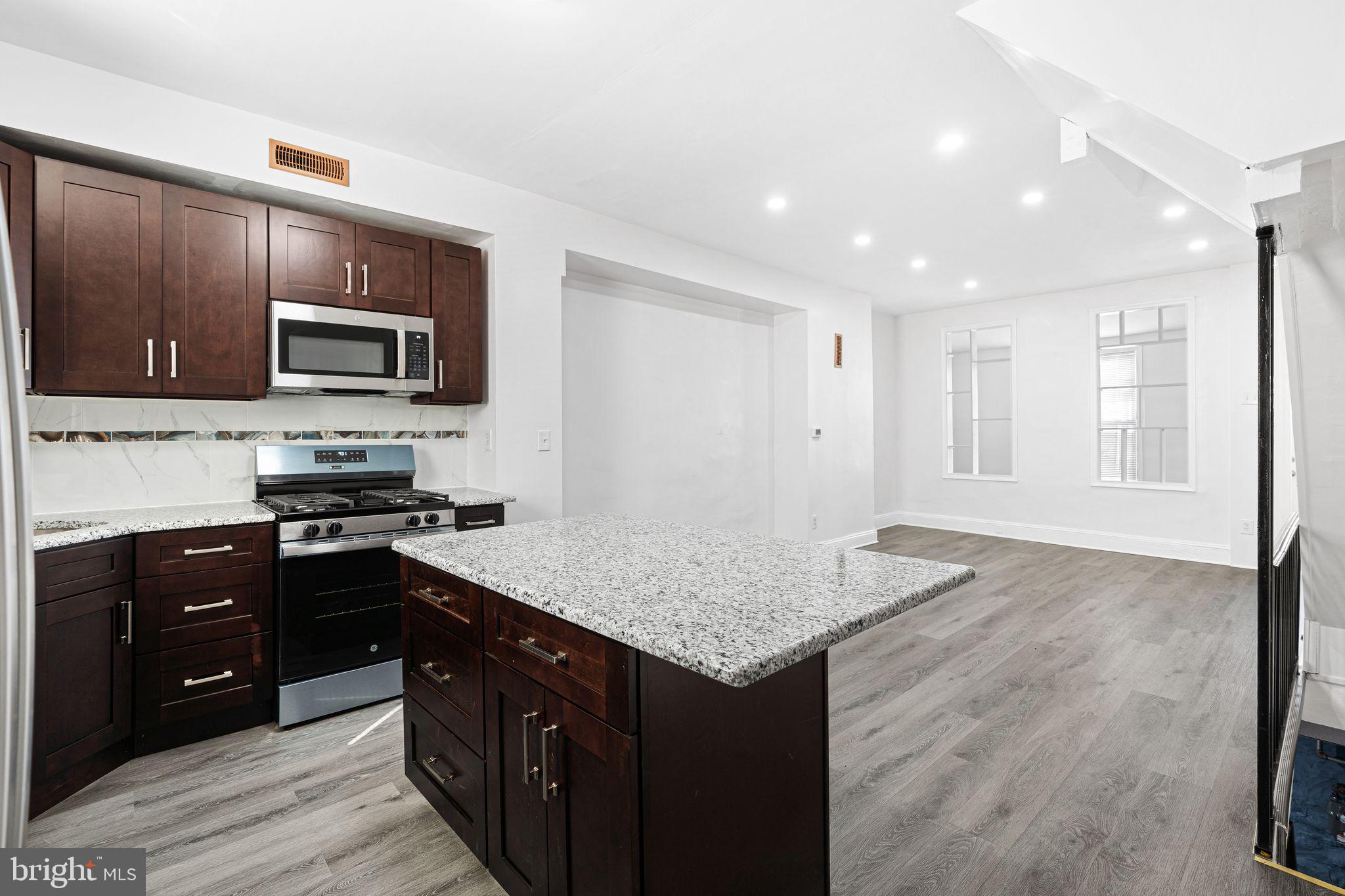 KINGSESSING - Residential