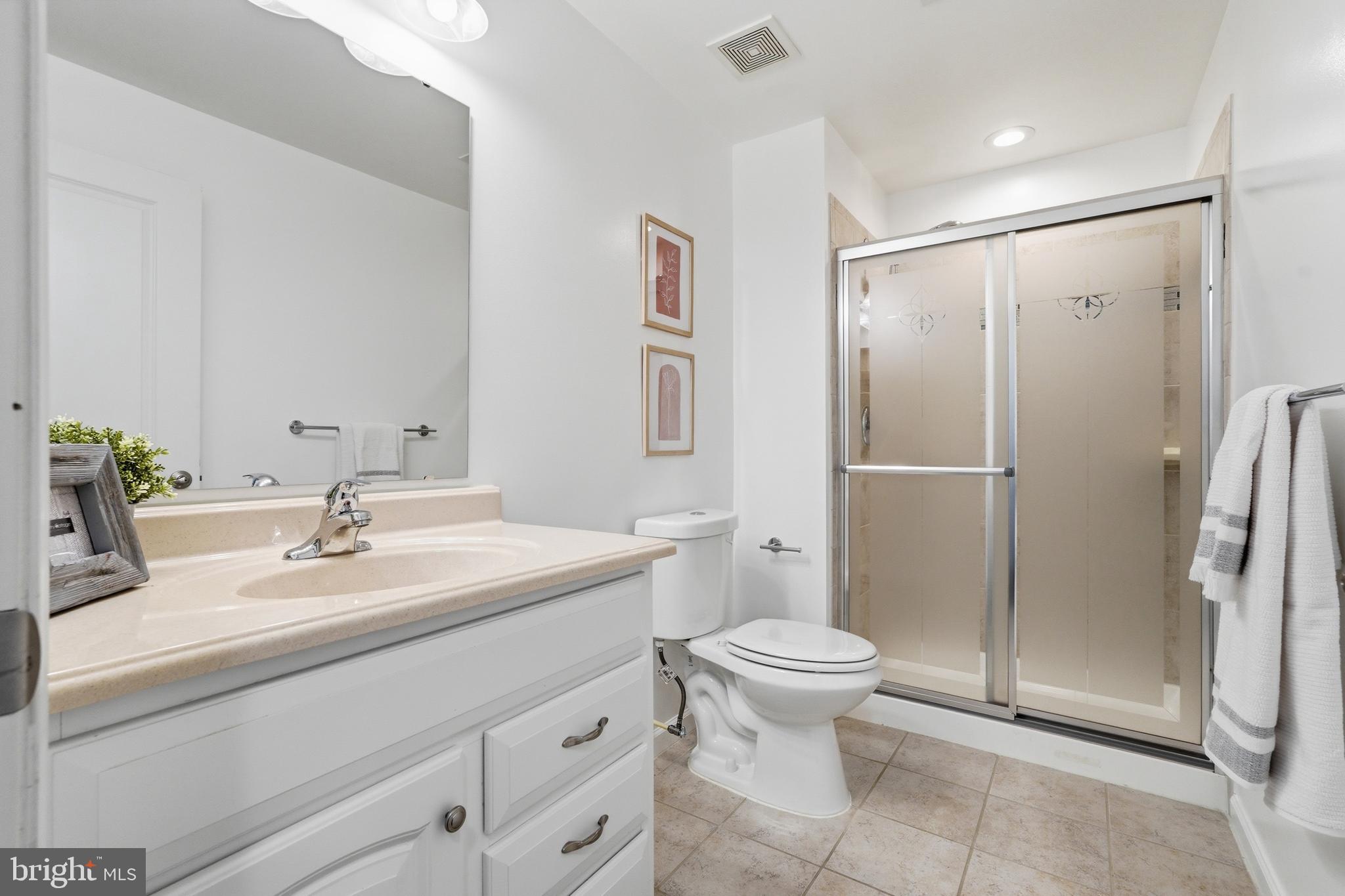 LOUDOUN CROSSING - Residential