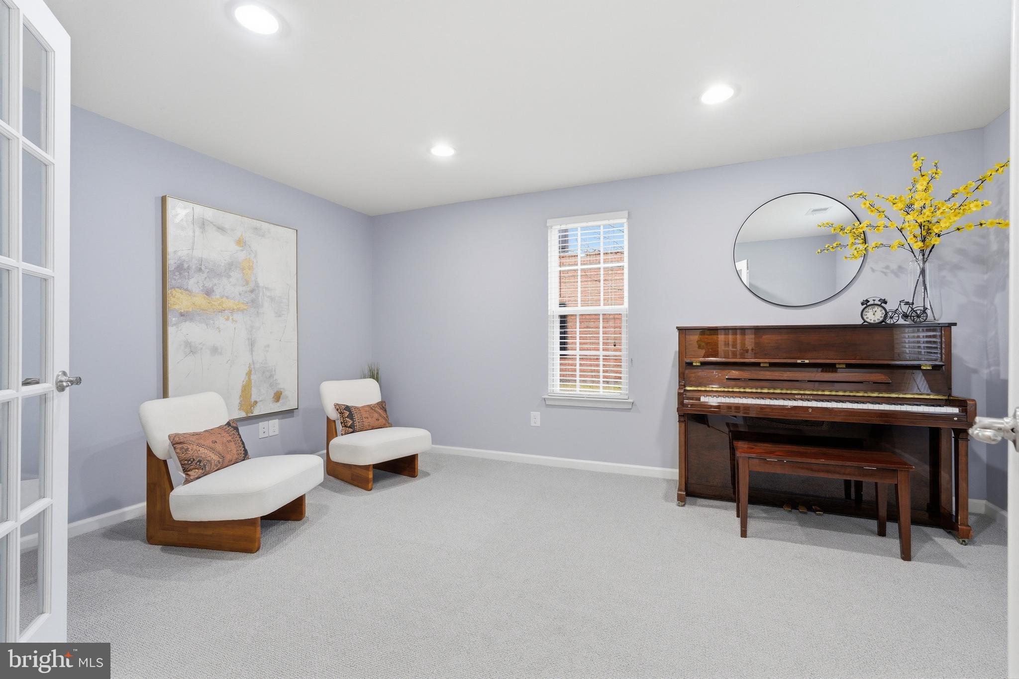 LOUDOUN CROSSING - Residential