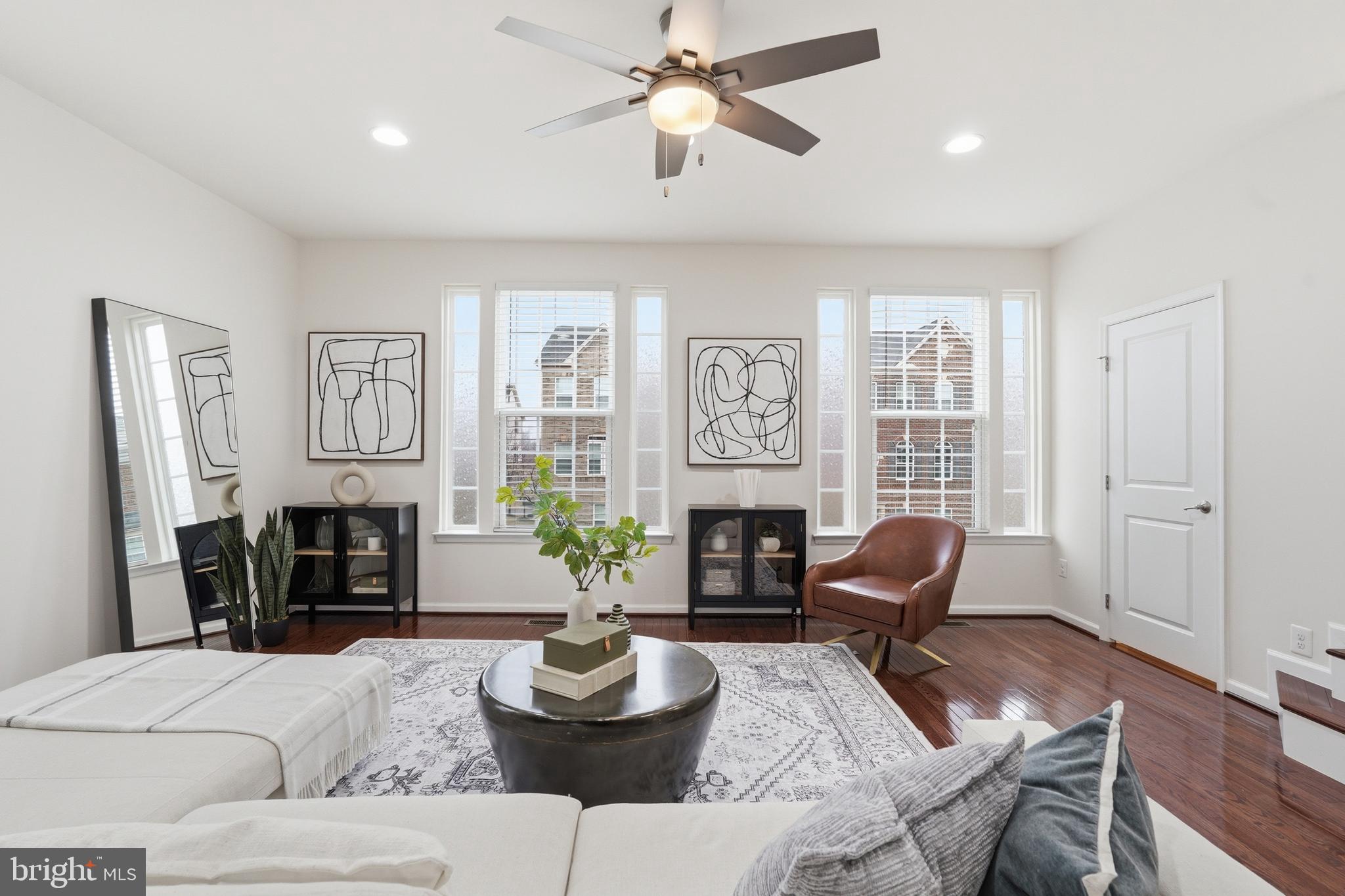 LOUDOUN CROSSING - Residential