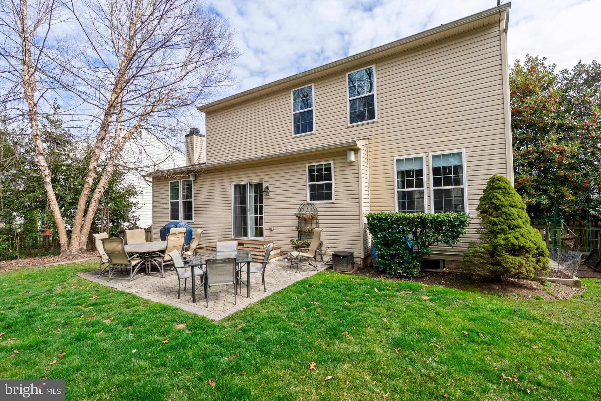 HUNTERS CROSSING - Residential