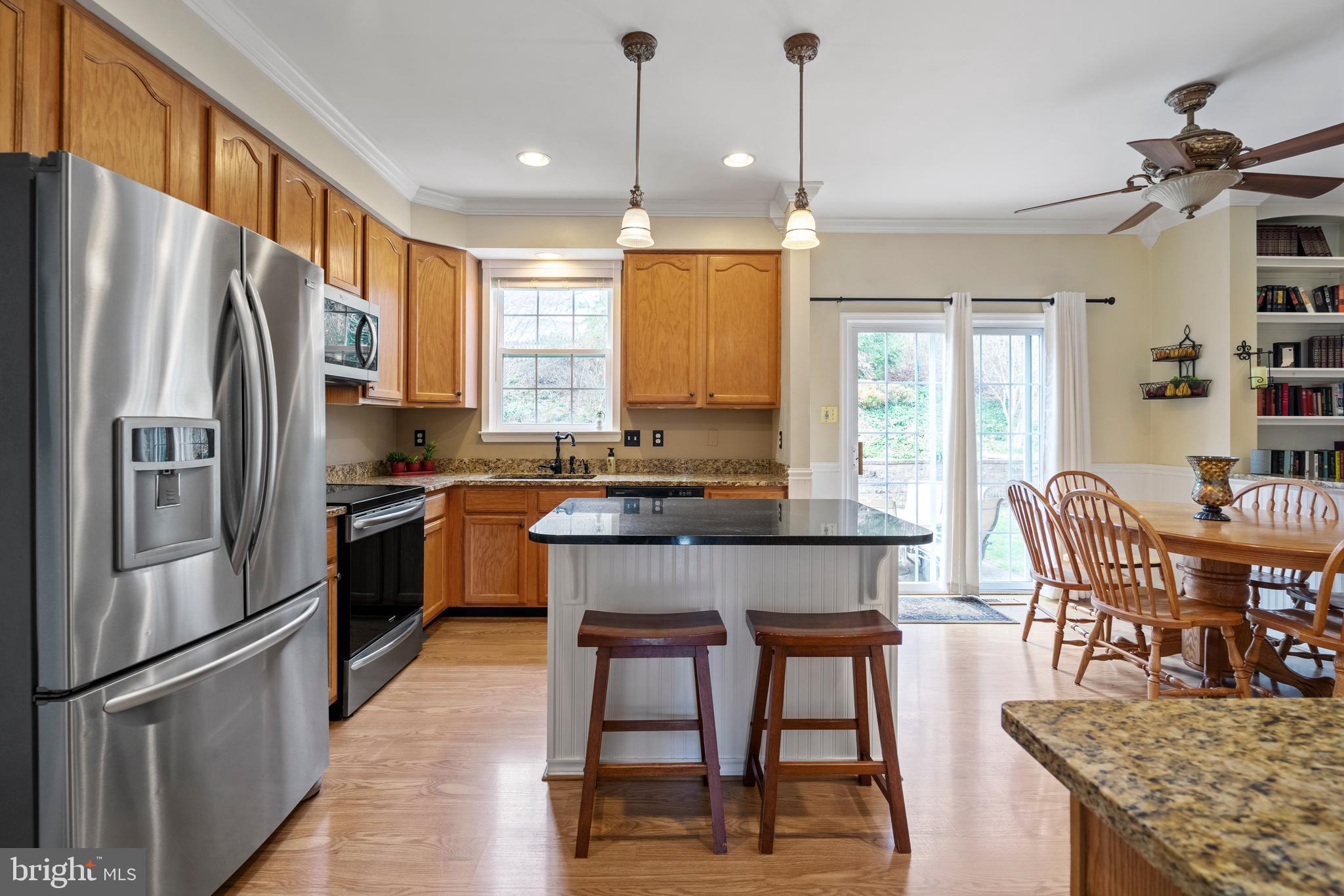 HUNTERS CROSSING - Residential