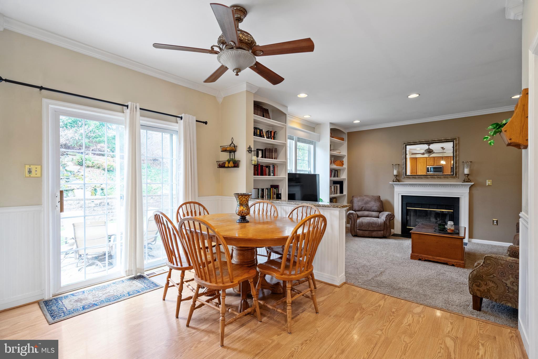 HUNTERS CROSSING - Residential