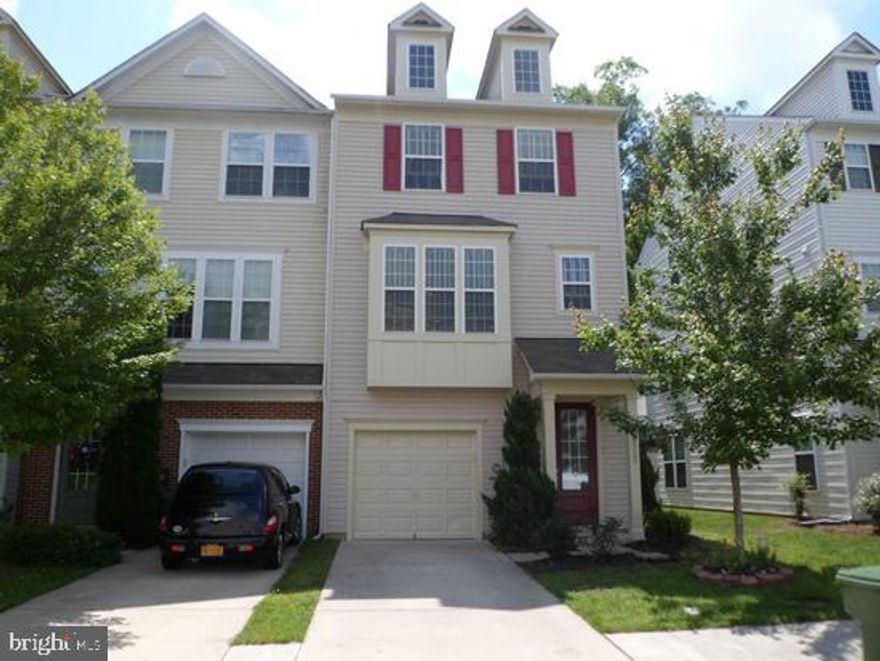 Very beautiful 3 level end unit townhome. Well taken care of. Large kitchen with dining area that leads to very large deck for entertaining and grilling. Very spacious living room. Upper level boosts 3 bedrooms, 2 bathrooms. Large master bedroom with its own closet and full bathroom. Lower level has wood foyer and unfinished area for storage.