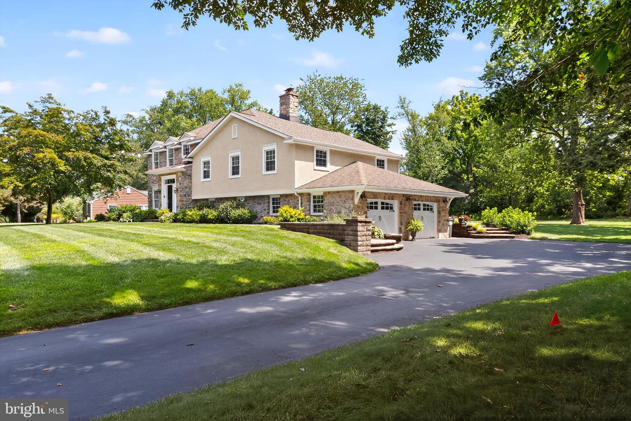 26 CARRIAGE DRIVE