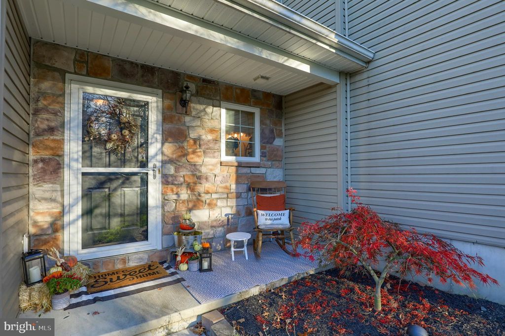 Photo of 204 ROCKY KNOB WAY, MOUNTVILLE, PA 17554 (MLS # PALA2027666)
