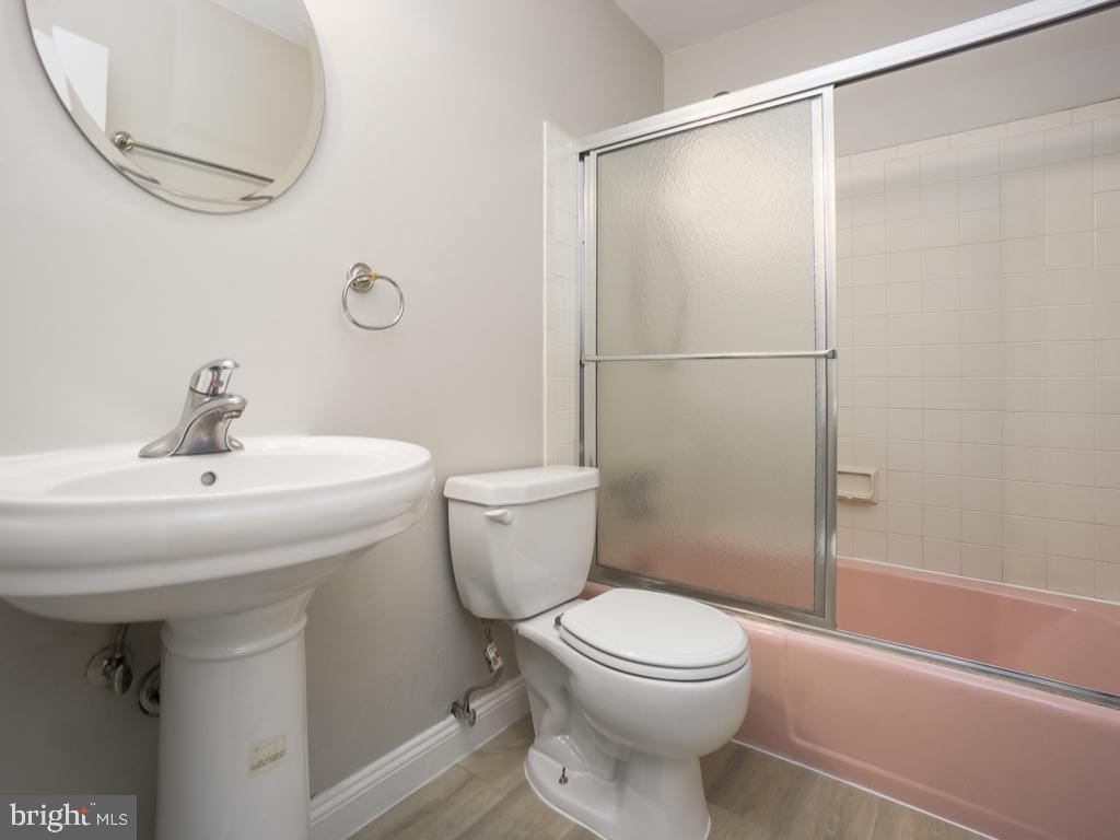 BROOKSIDE - Residential