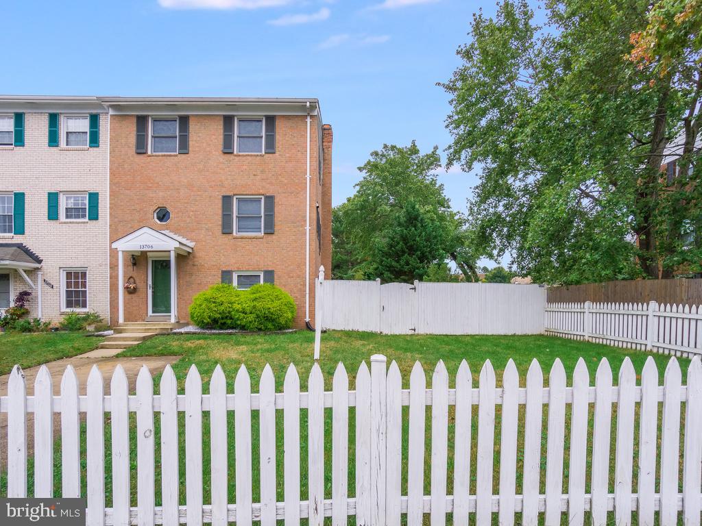 BROOKSIDE - Residential