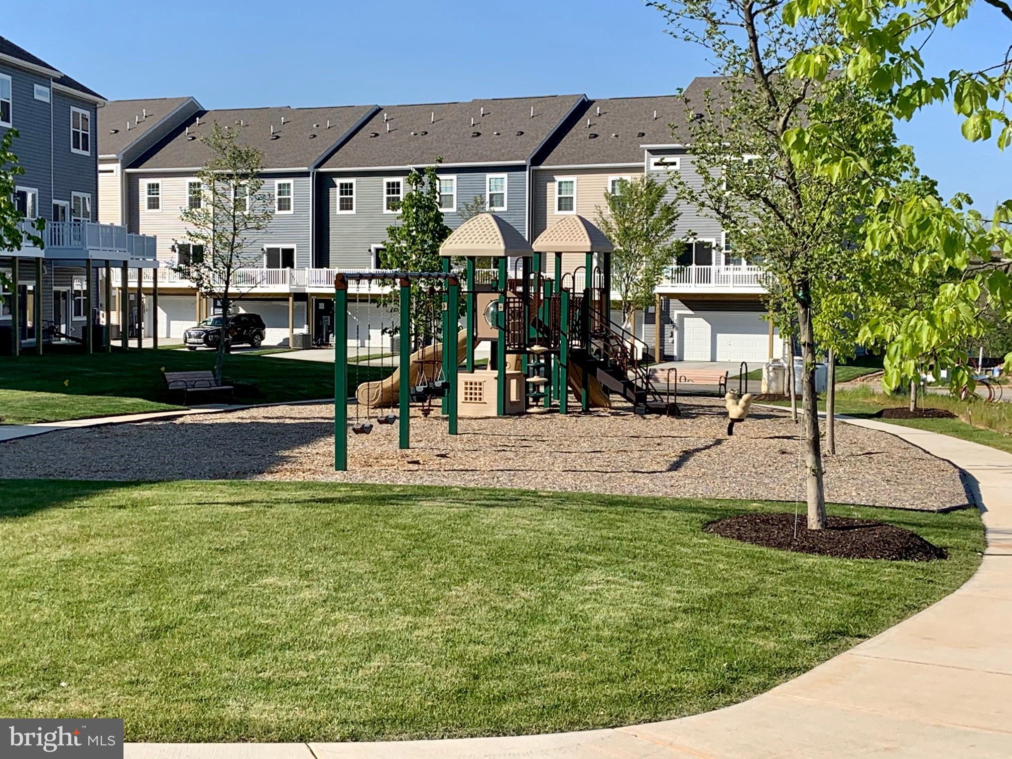 WESTVIEW SOUTH - Residential