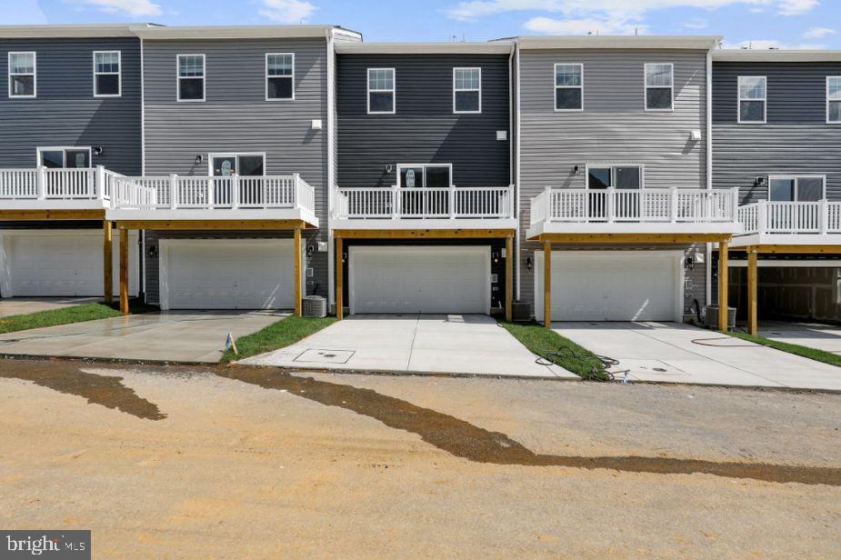 WESTVIEW SOUTH - Residential