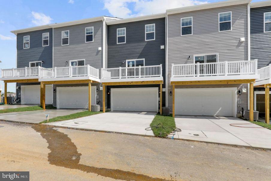 WESTVIEW SOUTH - Residential