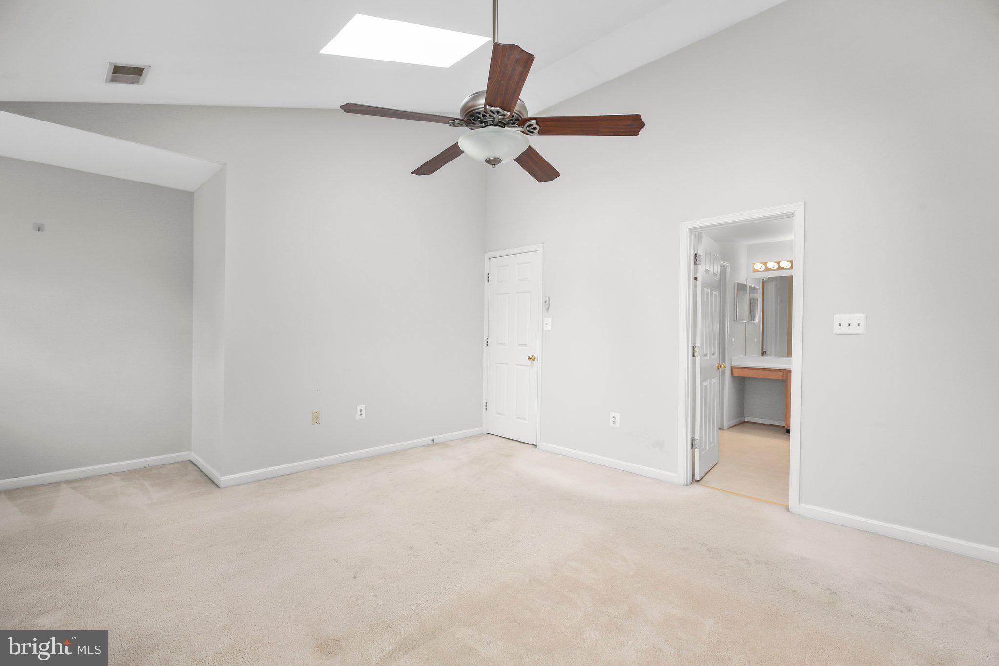 SPRING LAKE FARM - Residential Lease