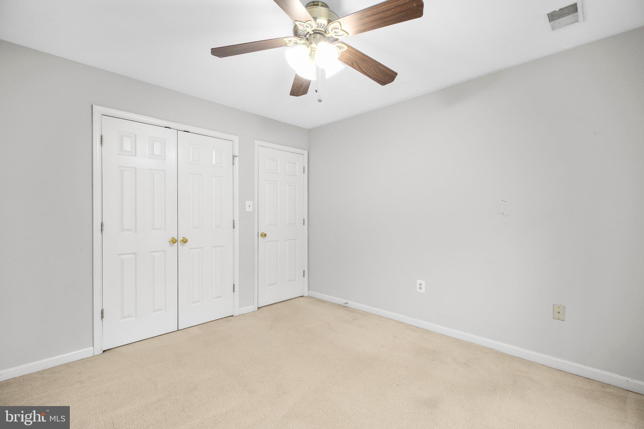 SPRING LAKE FARM - Residential Lease