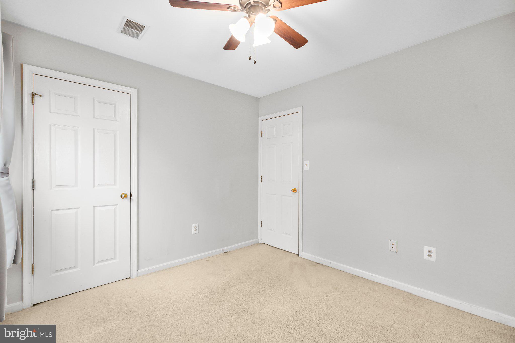 SPRING LAKE FARM - Residential Lease