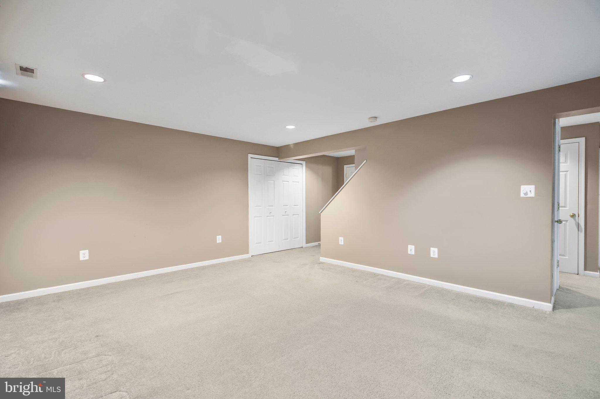 SPRING LAKE FARM - Residential Lease