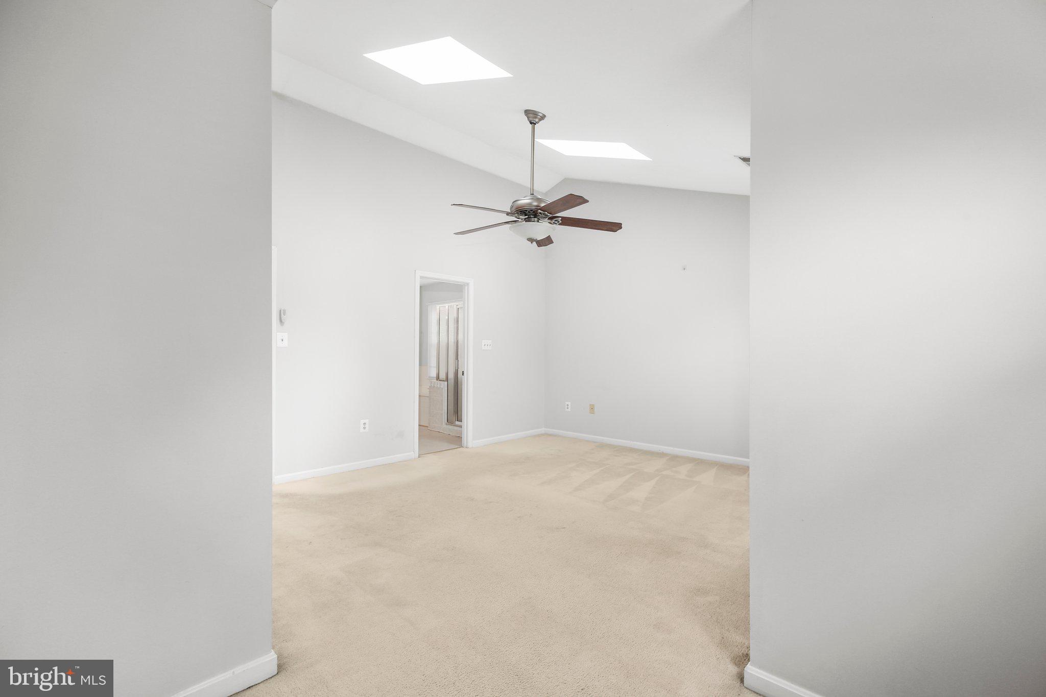 SPRING LAKE FARM - Residential Lease