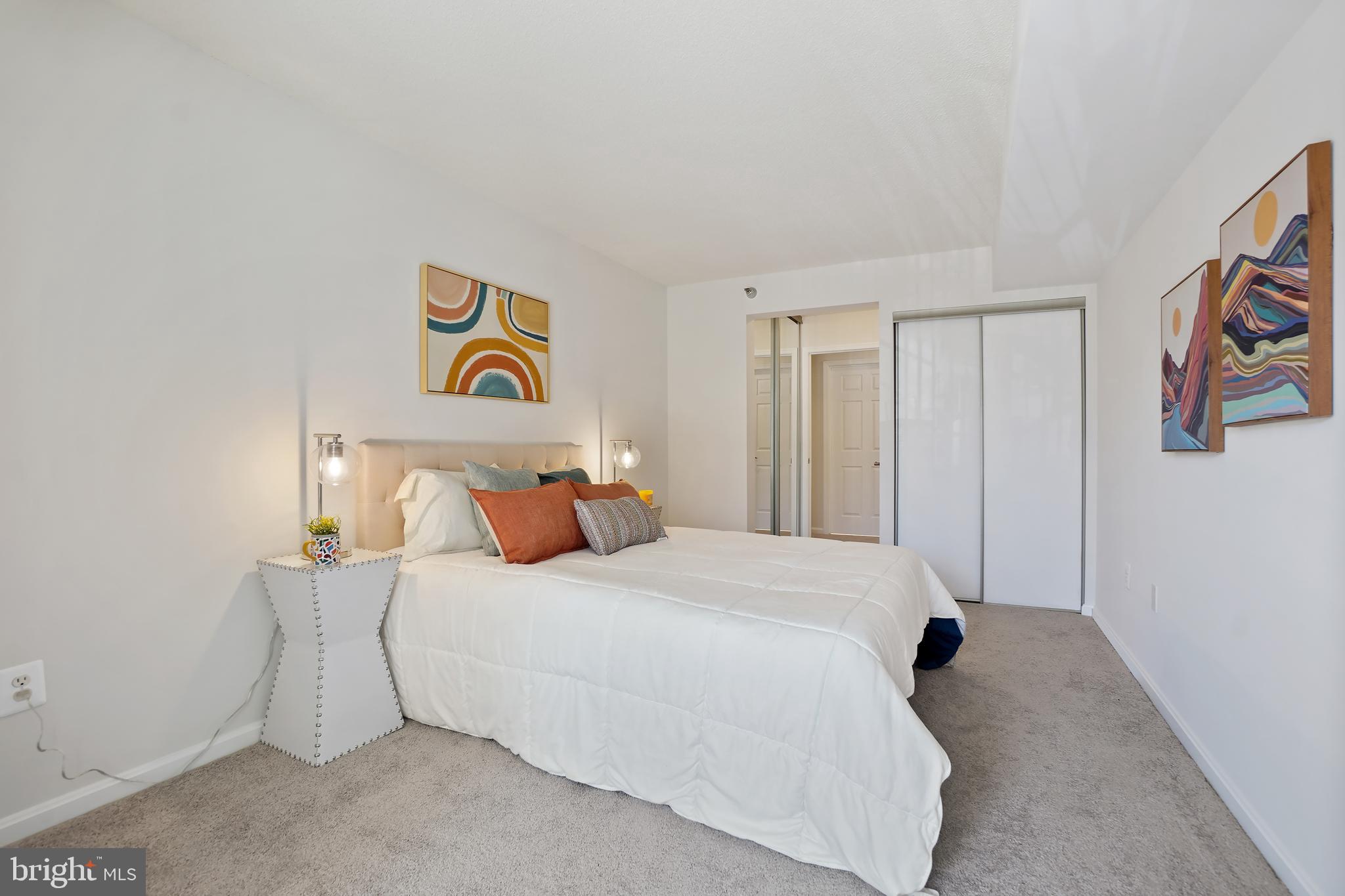 LEISURE WORLD - Residential