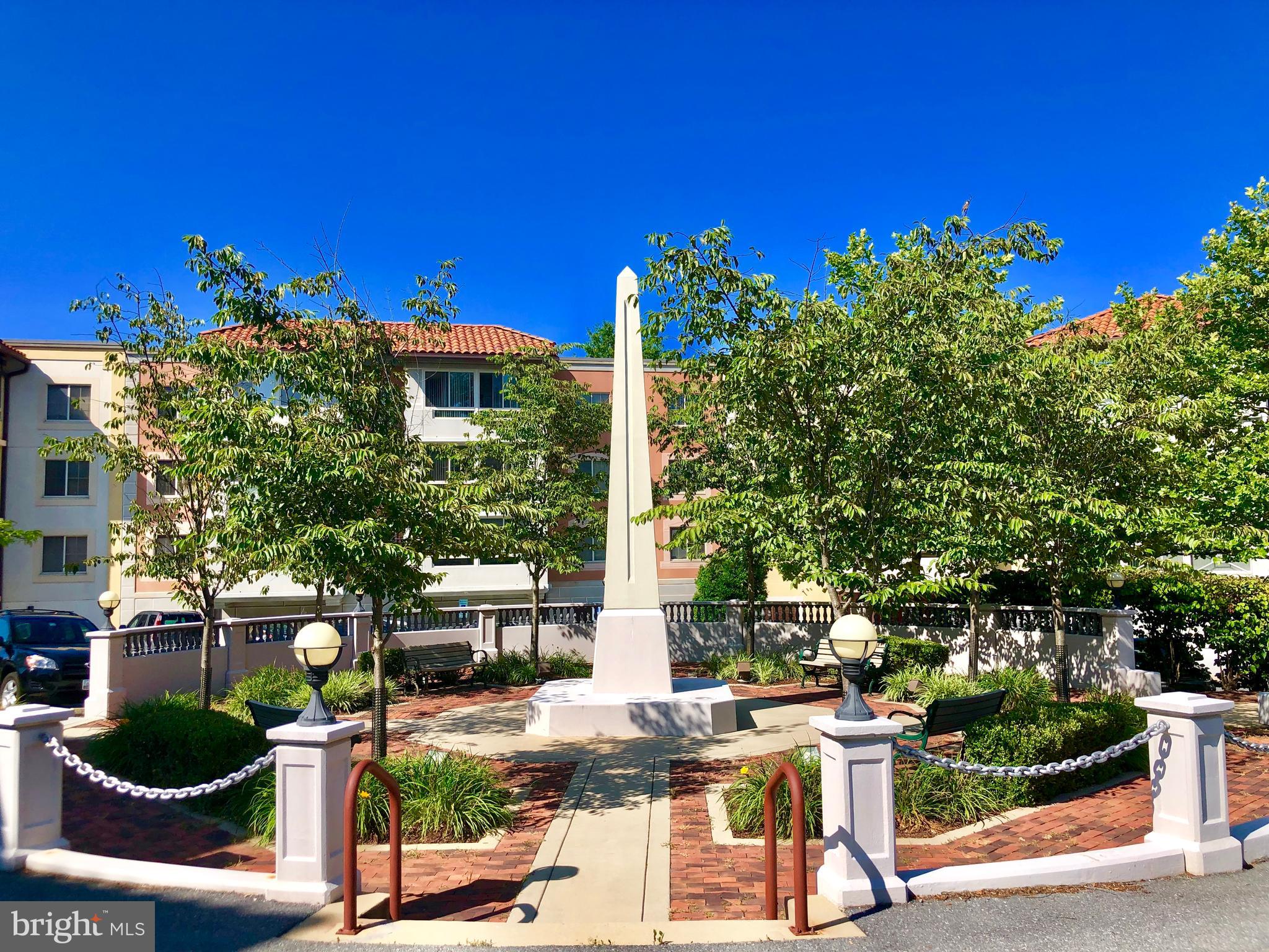 LEISURE WORLD - Residential