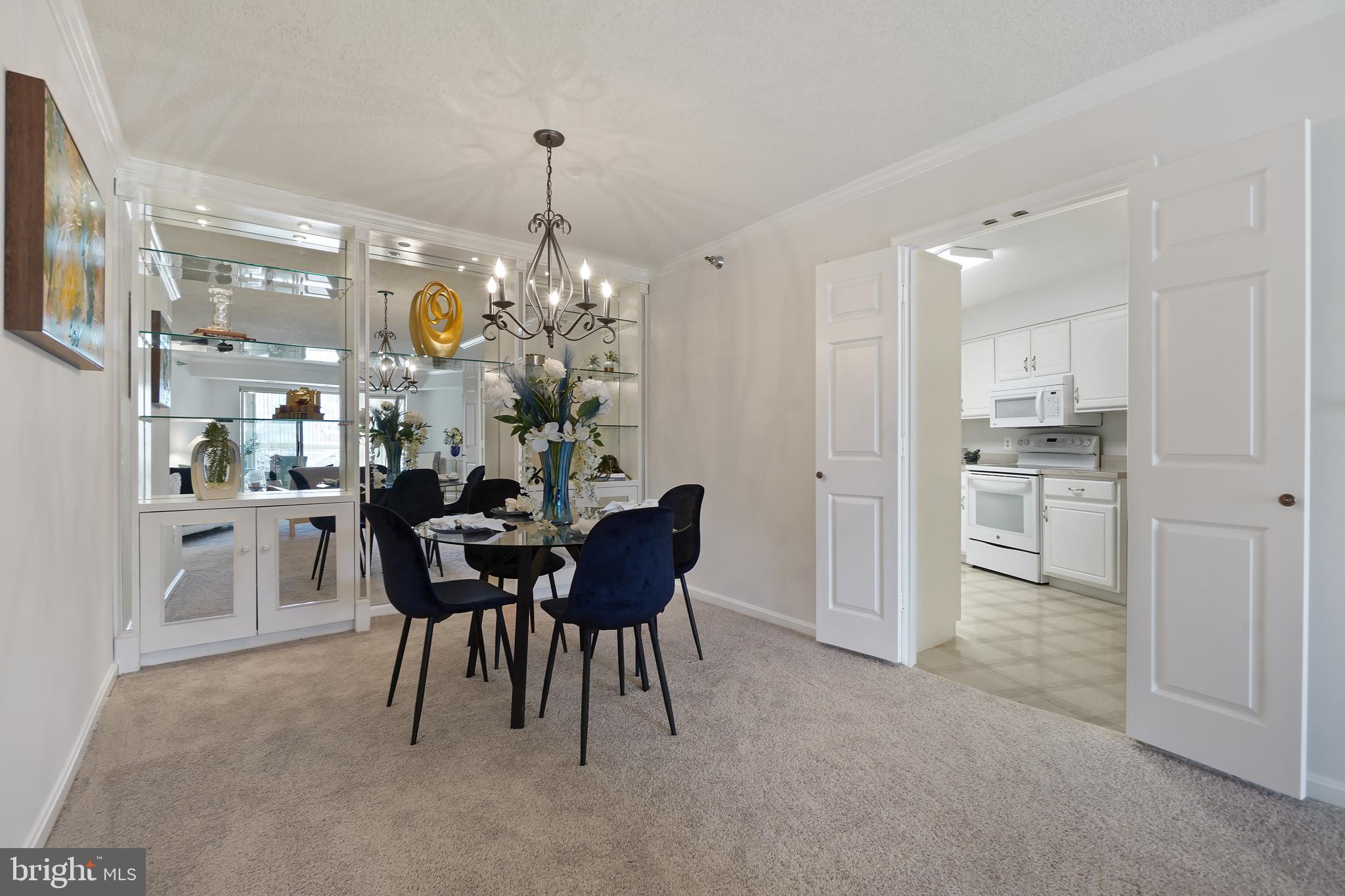 LEISURE WORLD - Residential