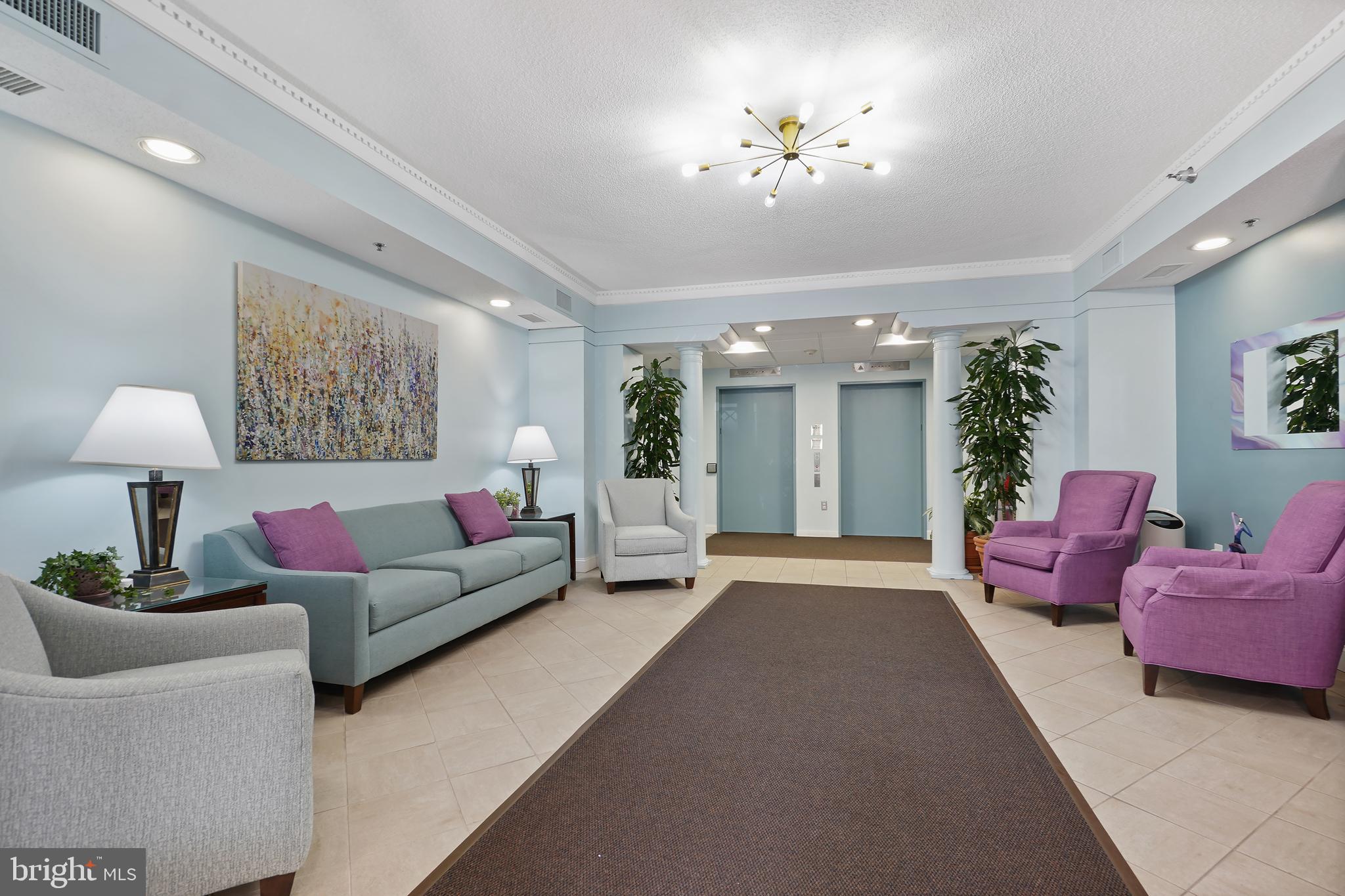 LEISURE WORLD - Residential