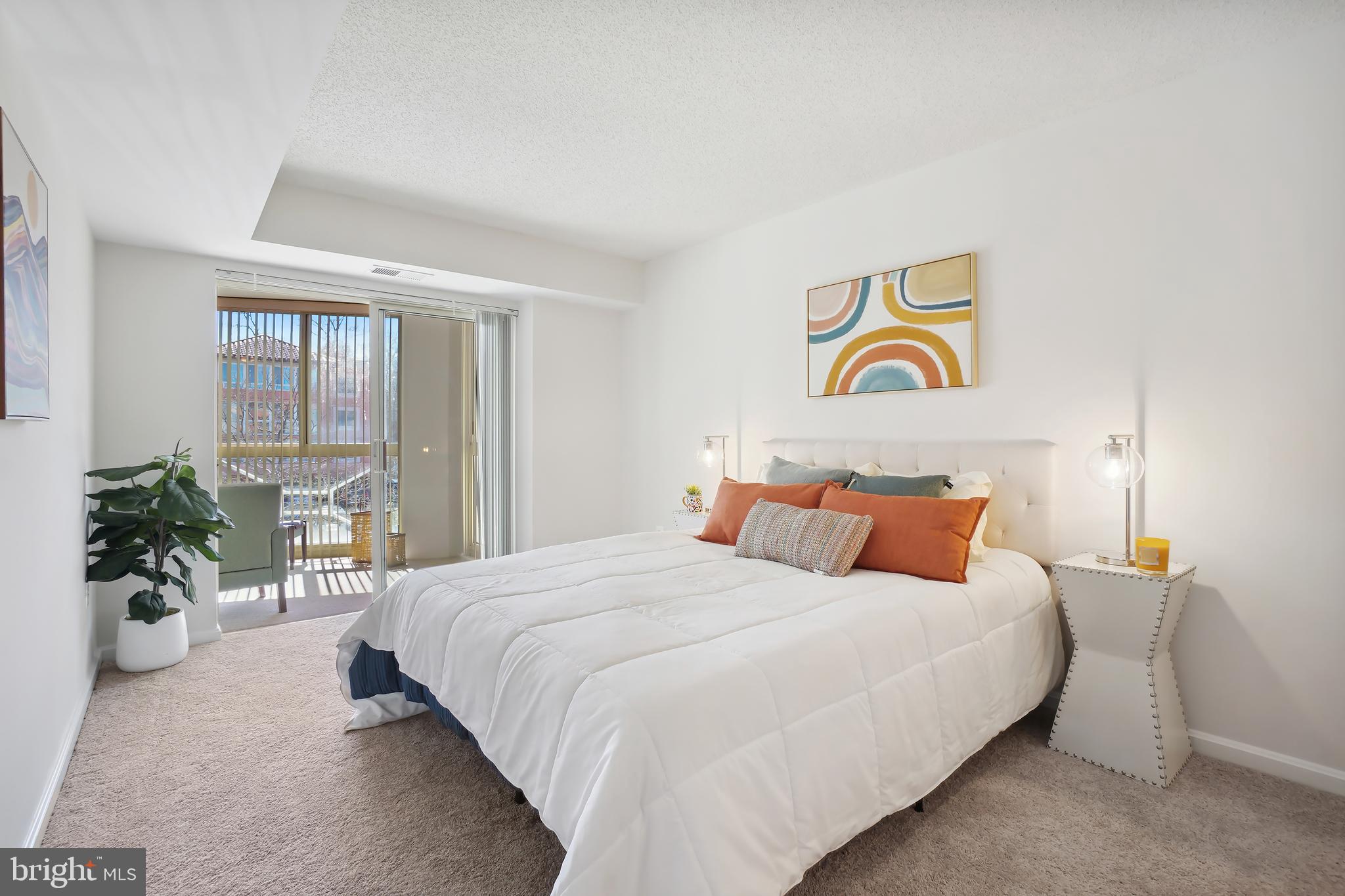 LEISURE WORLD - Residential