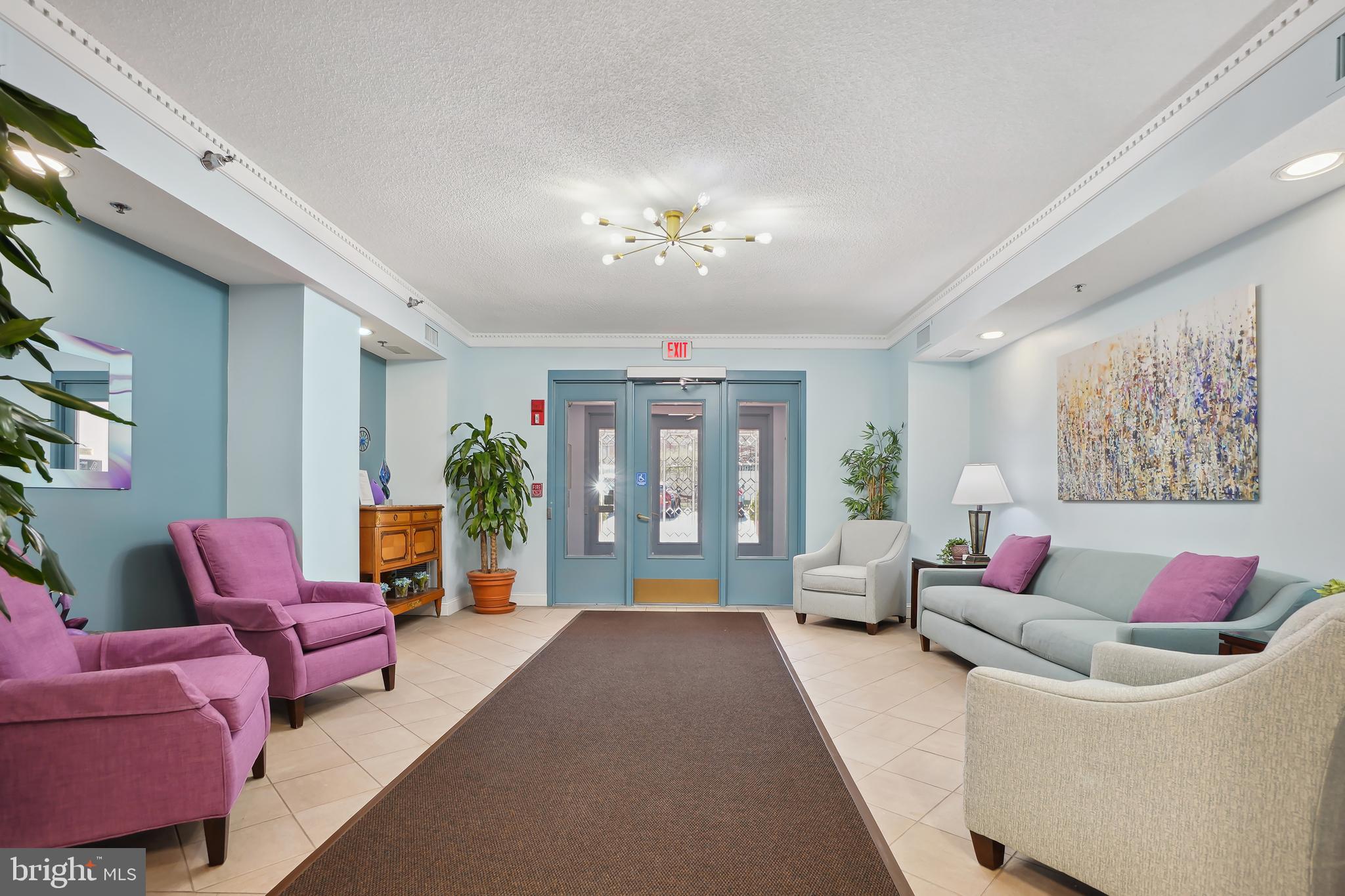 LEISURE WORLD - Residential