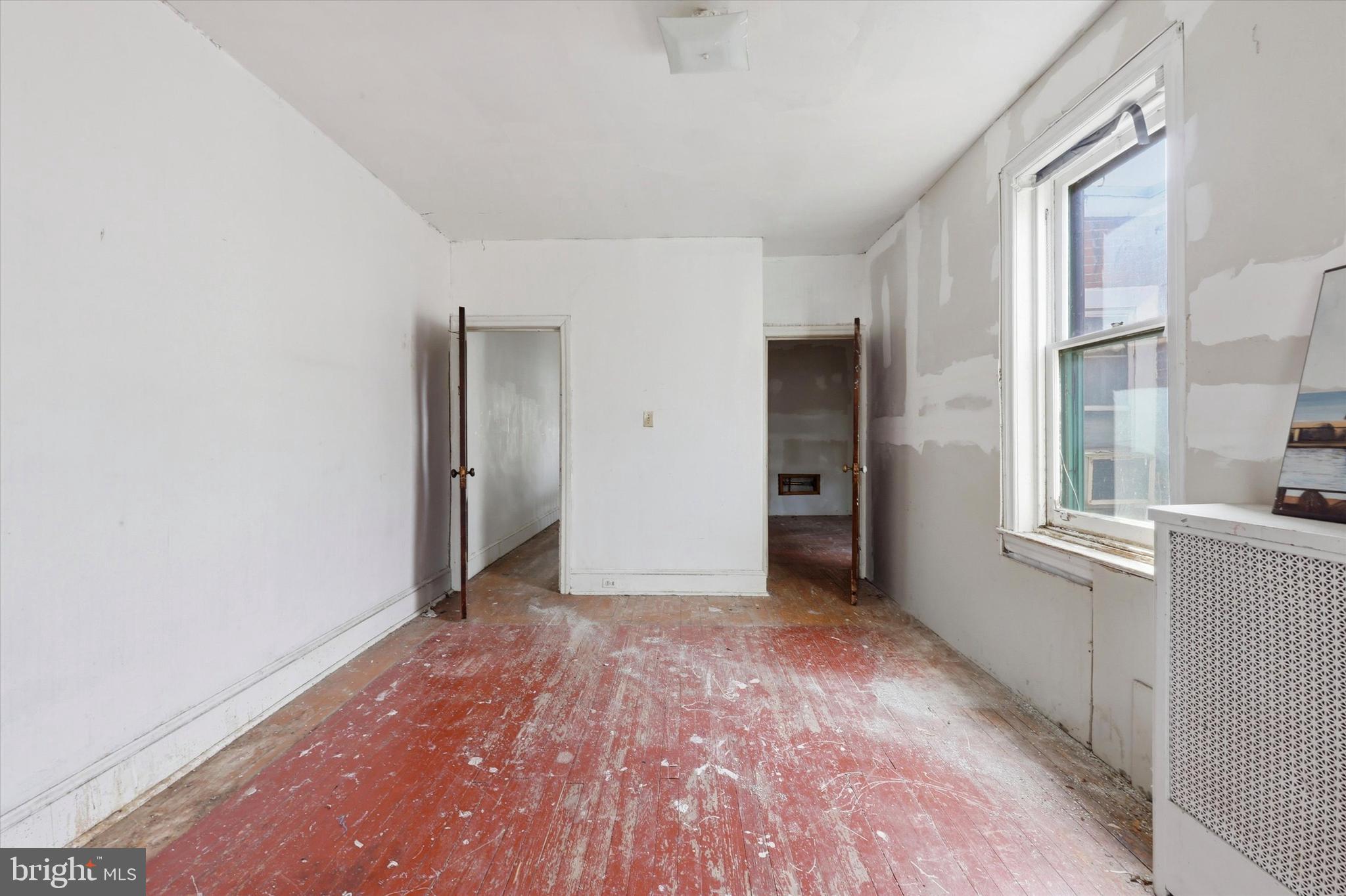 ELMWOOD PARK - Residential