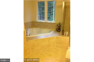 MYERS ESTATES SUB - Residential Lease