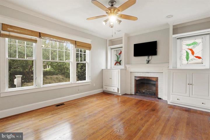 MCLEAN VILLAGE - Residential