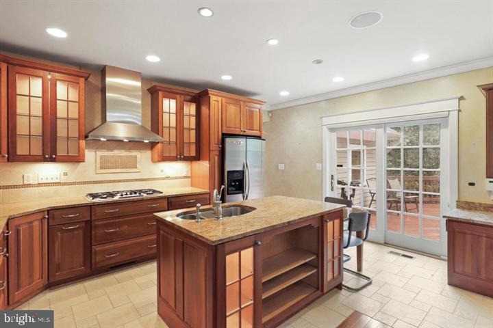 MCLEAN VILLAGE - Residential