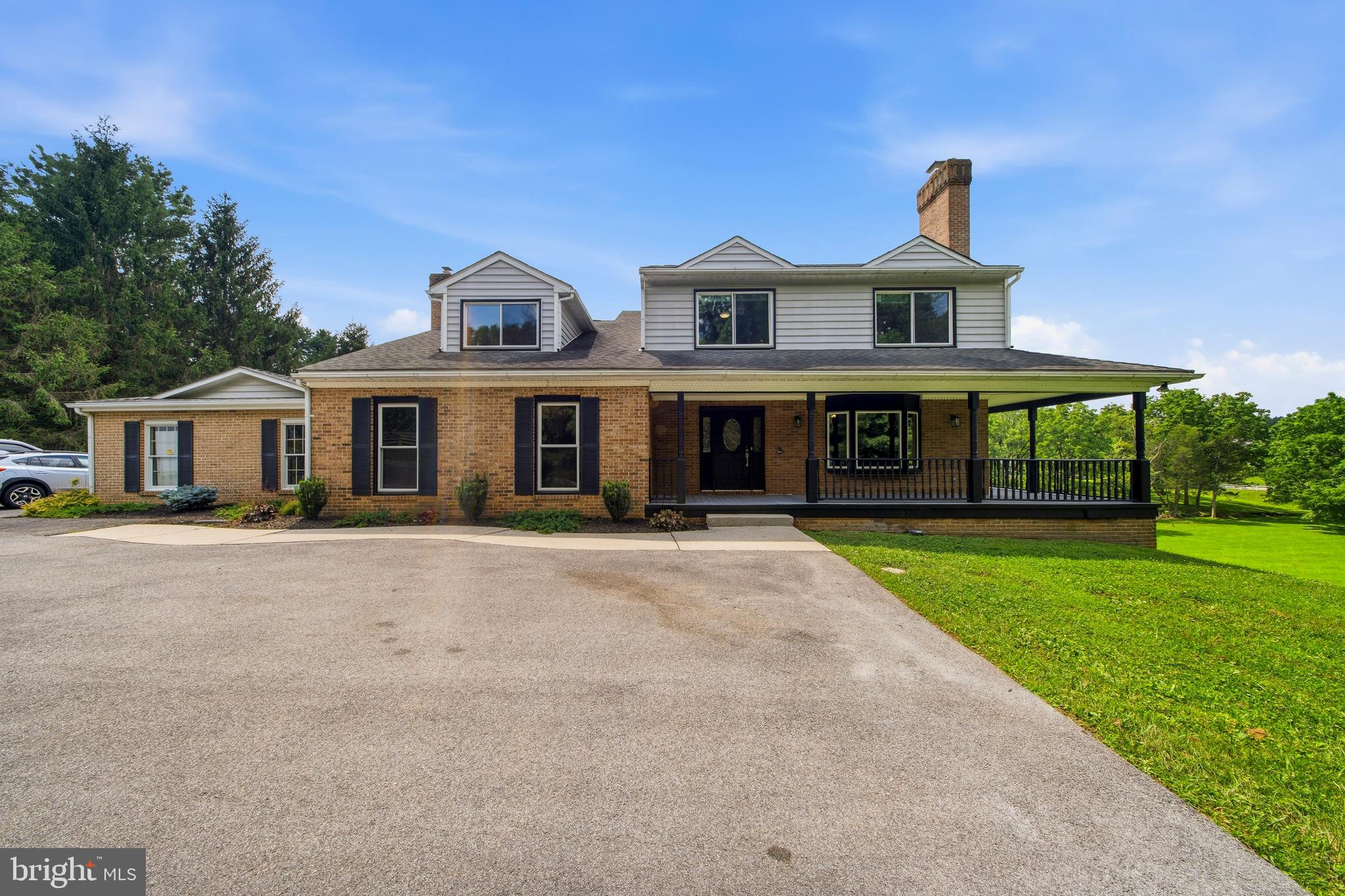 12424 FALLS ROAD
