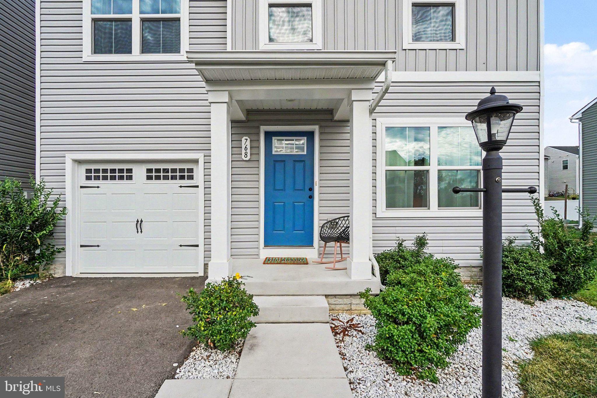 768 RAEANN DRIVE