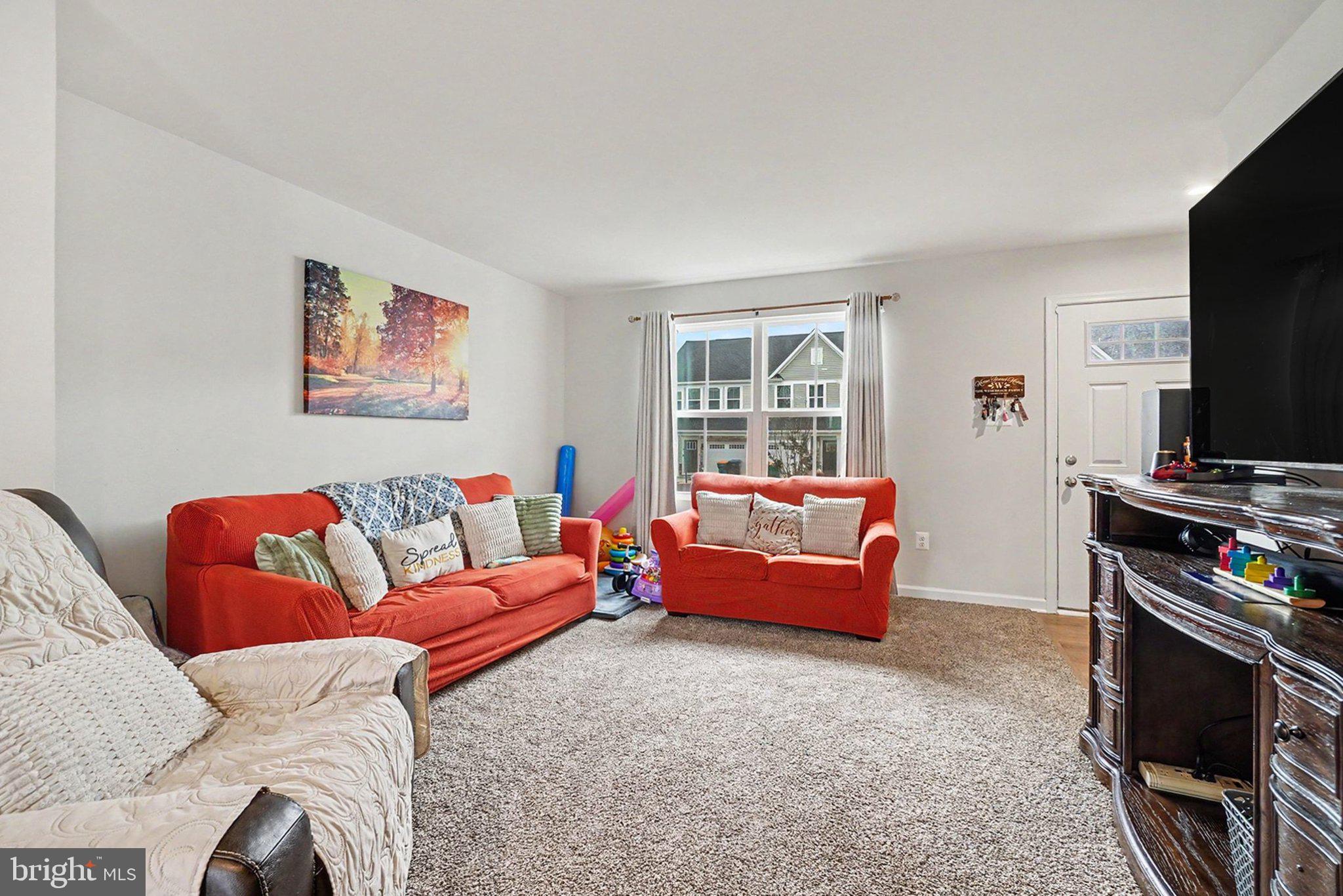 768 RAEANN DRIVE