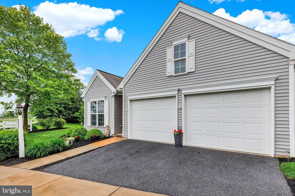 Photo of 105 Mccarter Lane, STRASBURG, PA 17579 (MLS # PALA2069800)