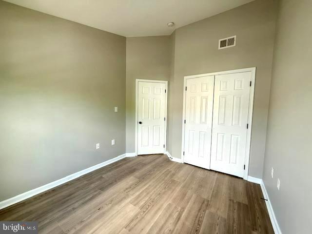 COUNTY GREEN - Residential Lease