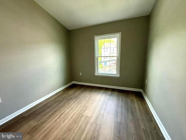 COUNTY GREEN - Residential Lease