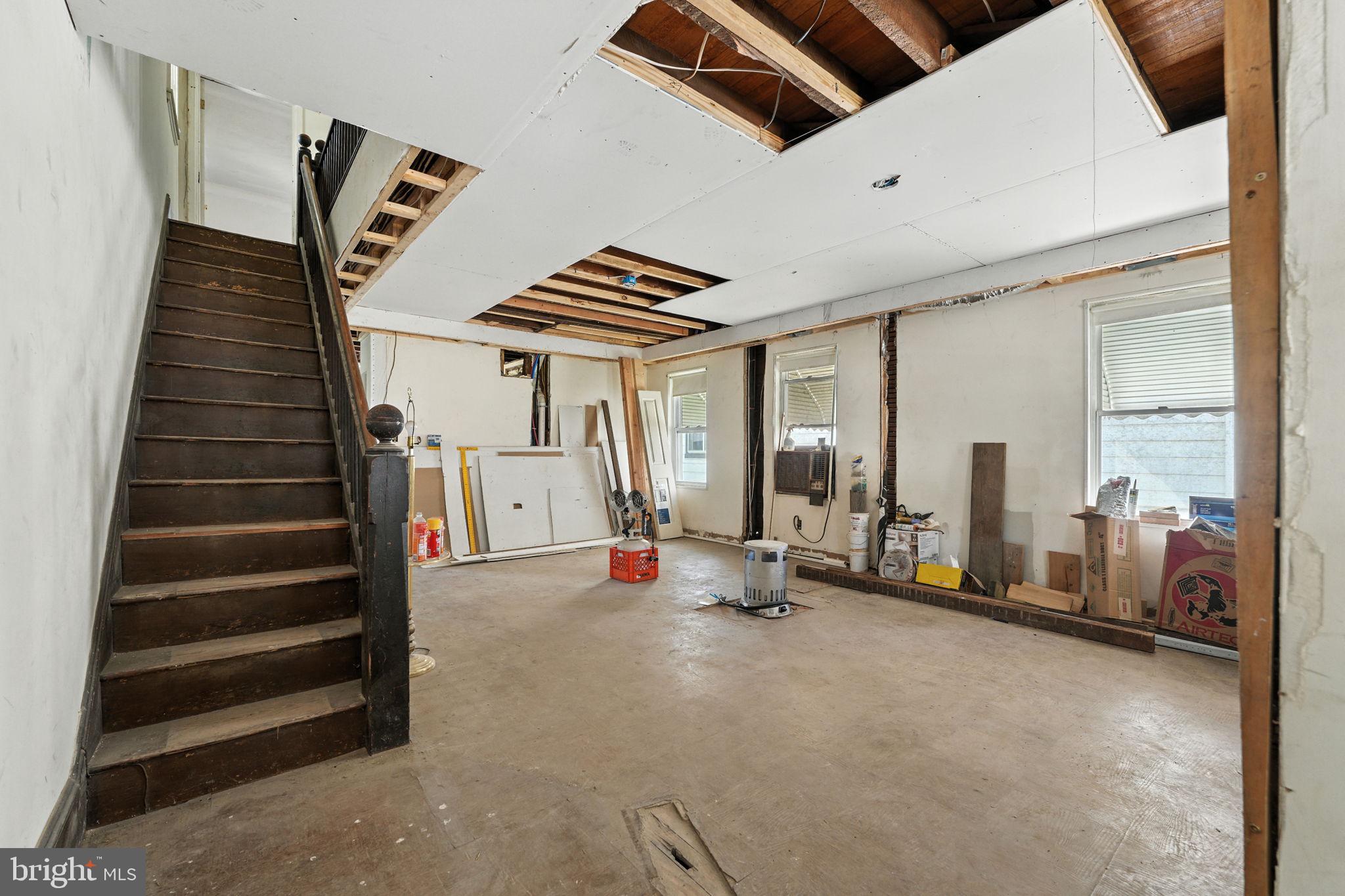 EDDINGTON GDNS - Residential