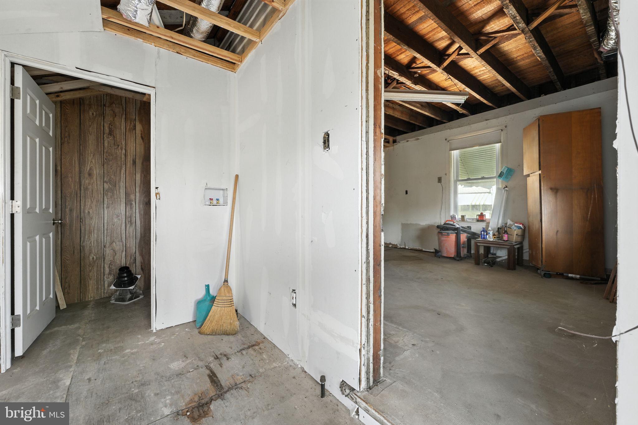 EDDINGTON GDNS - Residential