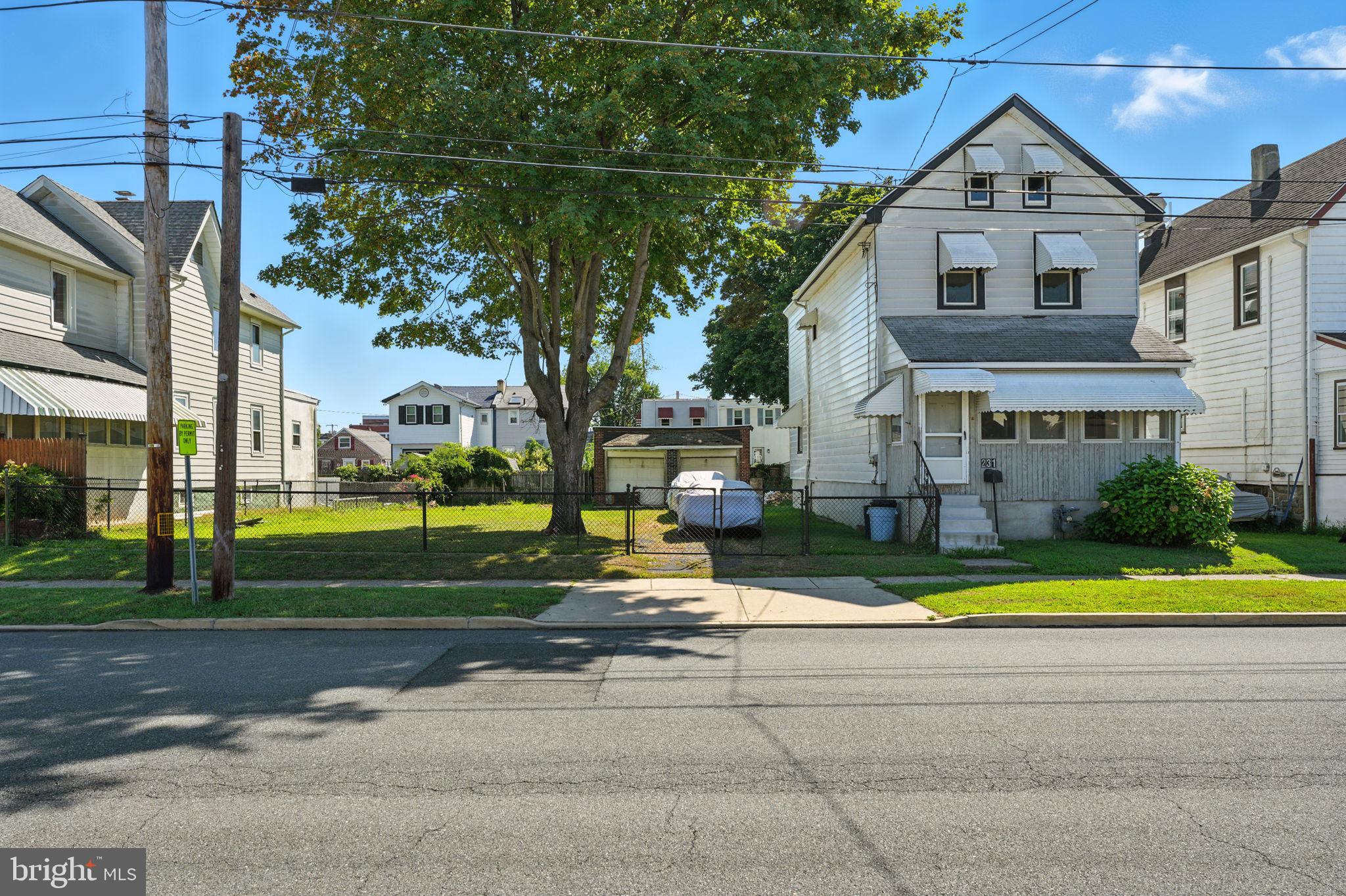 EDDINGTON GDNS - Residential