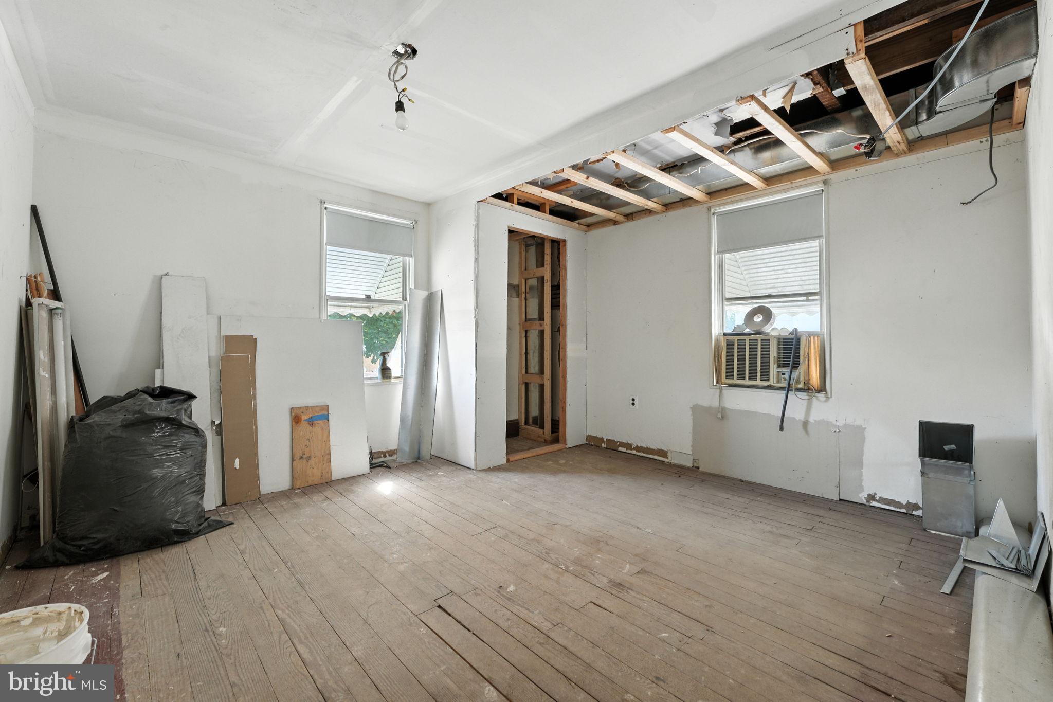 EDDINGTON GDNS - Residential