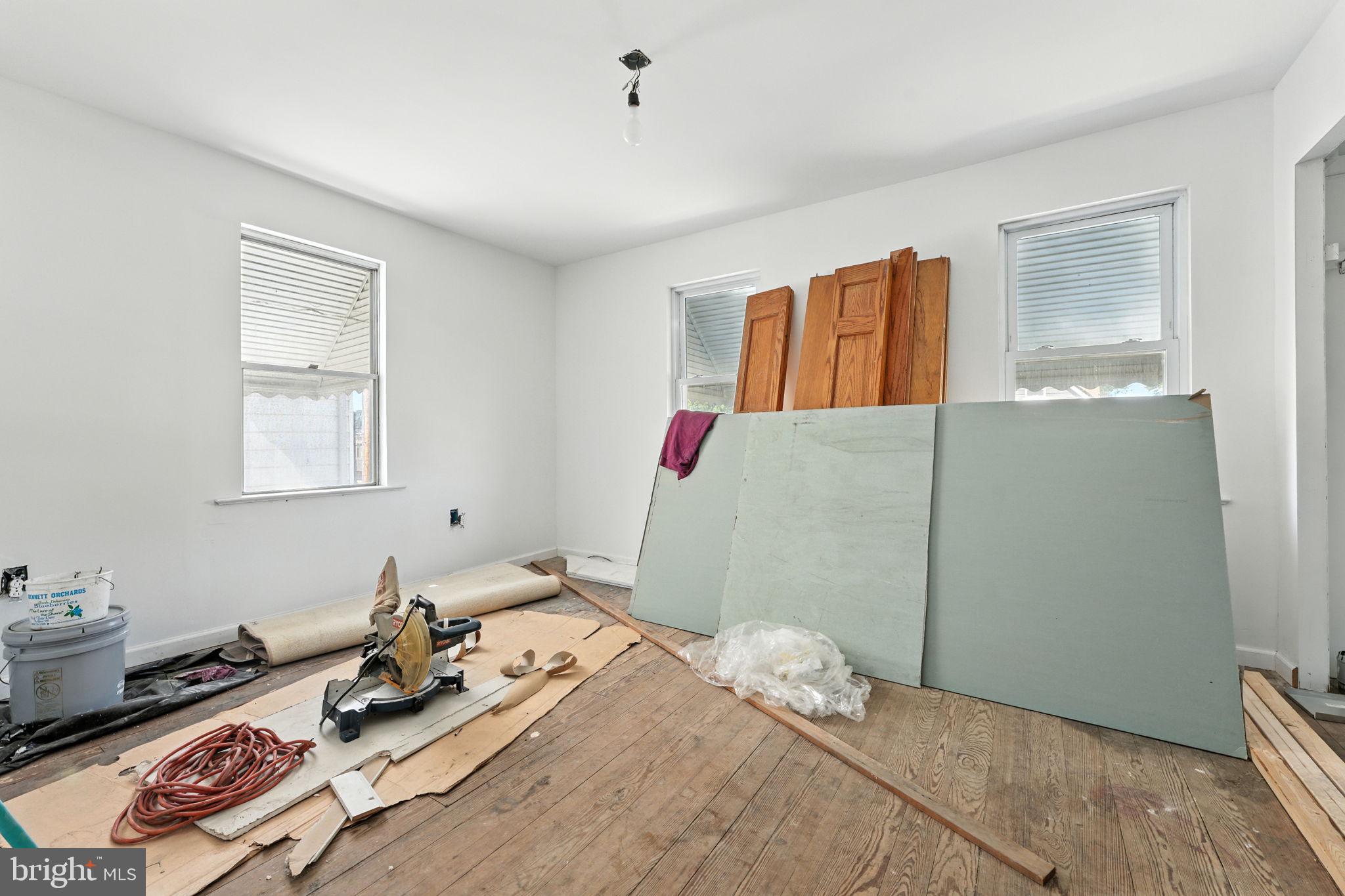 EDDINGTON GDNS - Residential