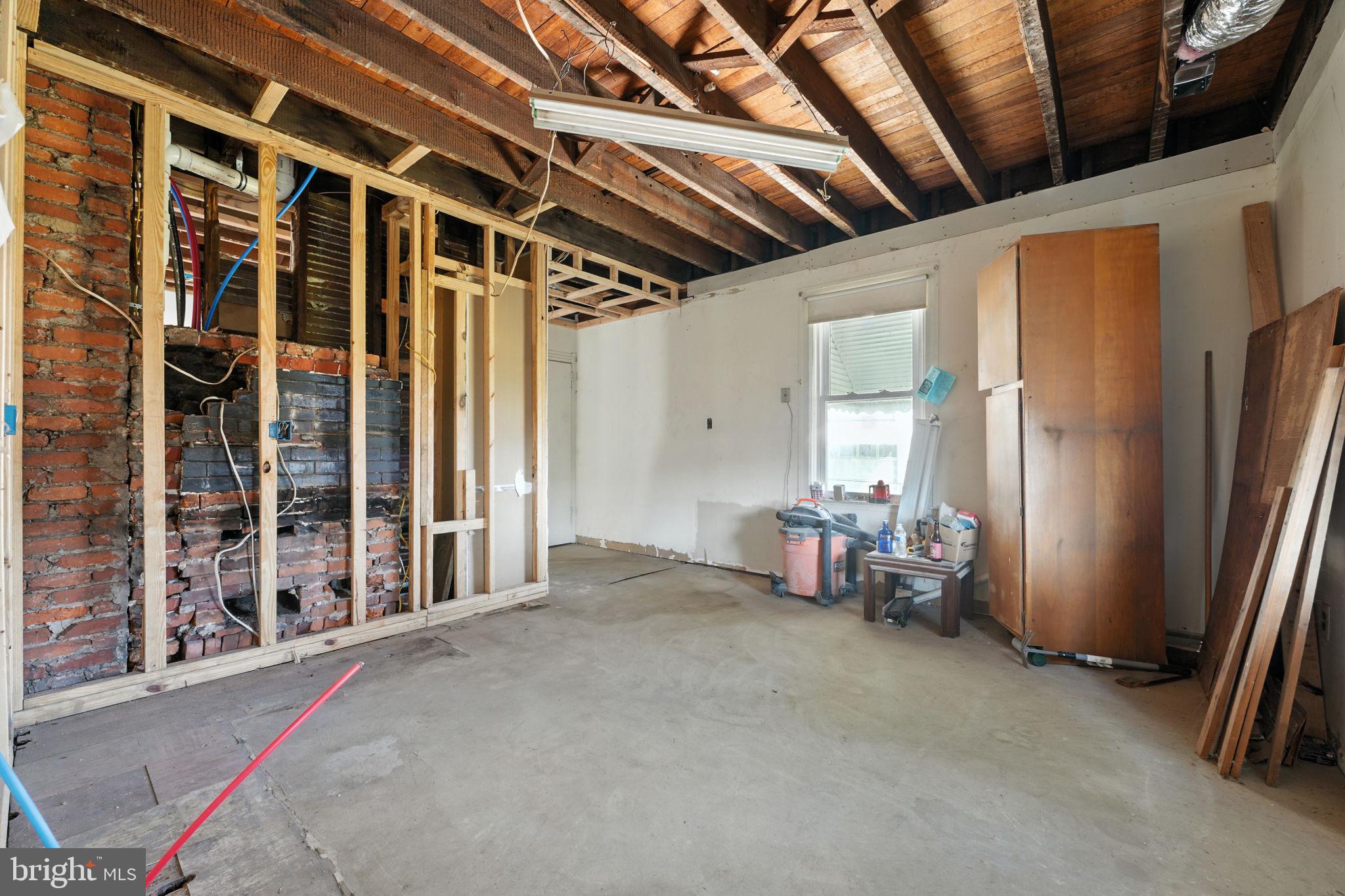 EDDINGTON GDNS - Residential