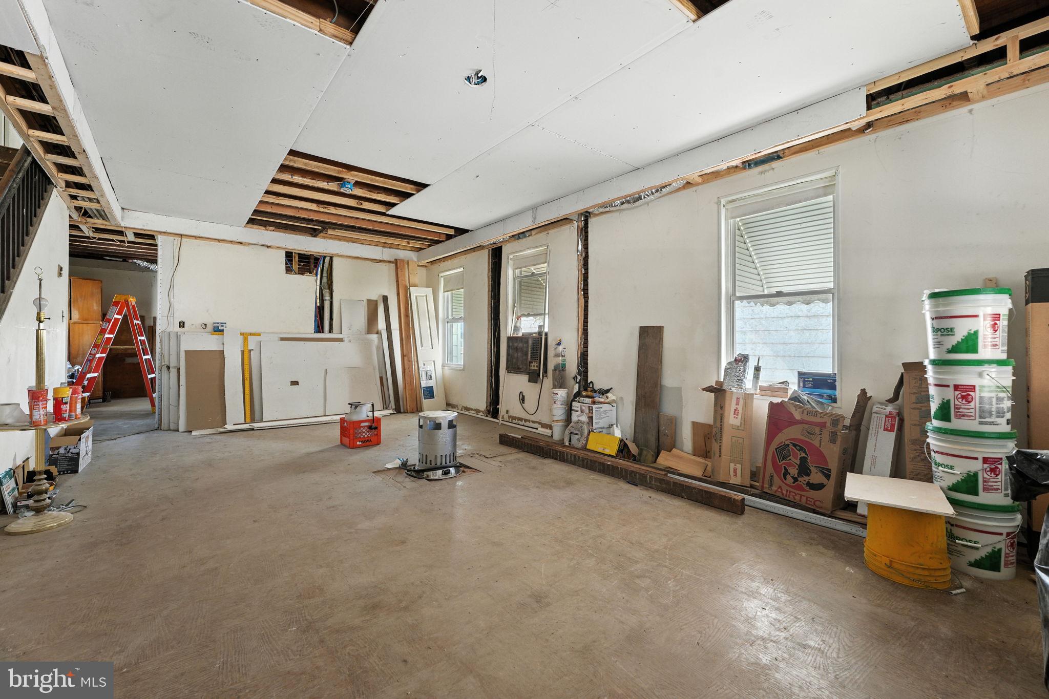 EDDINGTON GDNS - Residential